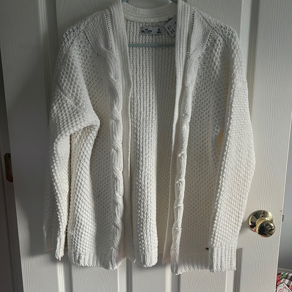 Holloster cardigan - Picture 1 of 3